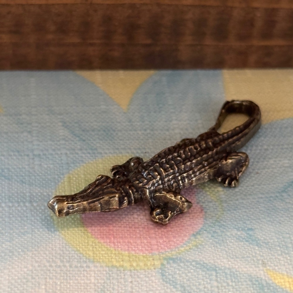 Vintage Style Brass Tone Metal Alligator Crocodile Reptile Miniature Figurine